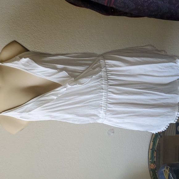 Romper NWOT with ruffle and trim. Topshop - Picture 5 of 8